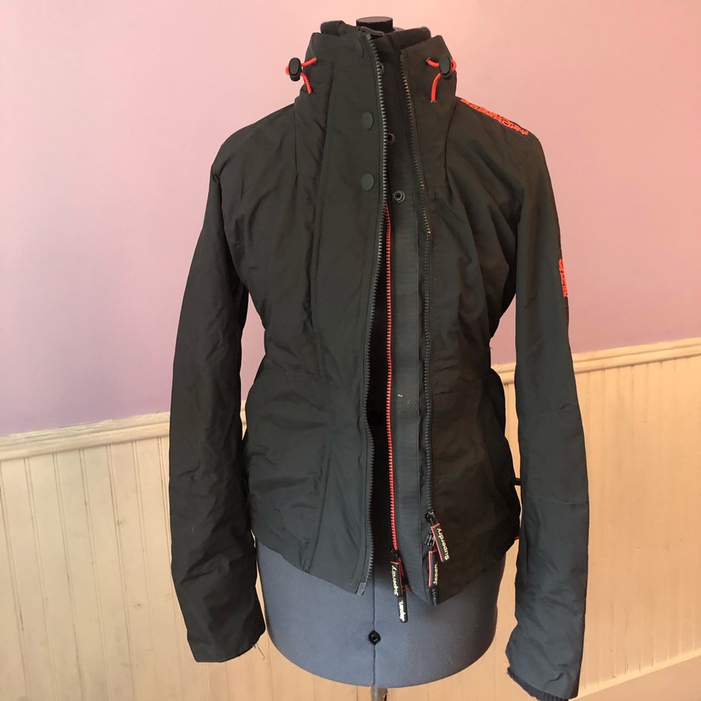 SUPERDRY WINDBREAKER *NWT*